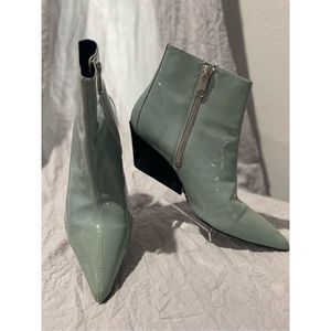 Calvin Klein Women's Freda Ankle Boot patent leather side zipper Tapered Rectang